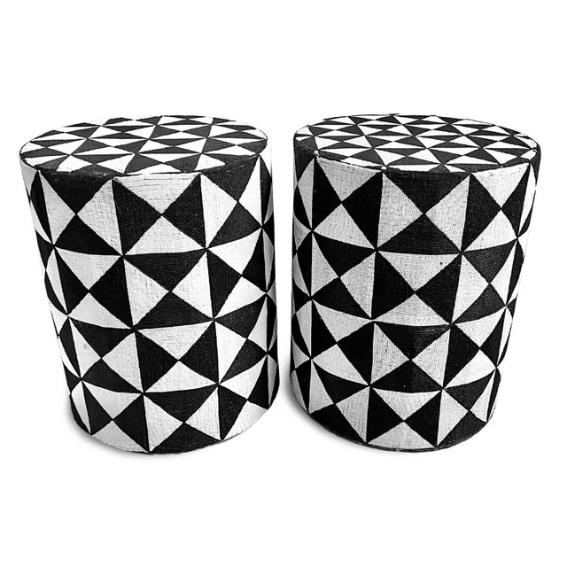 Vintage Black & White Yoruba Beaded Stool Table Large For Sale In Los Angeles - Image 6 of 8