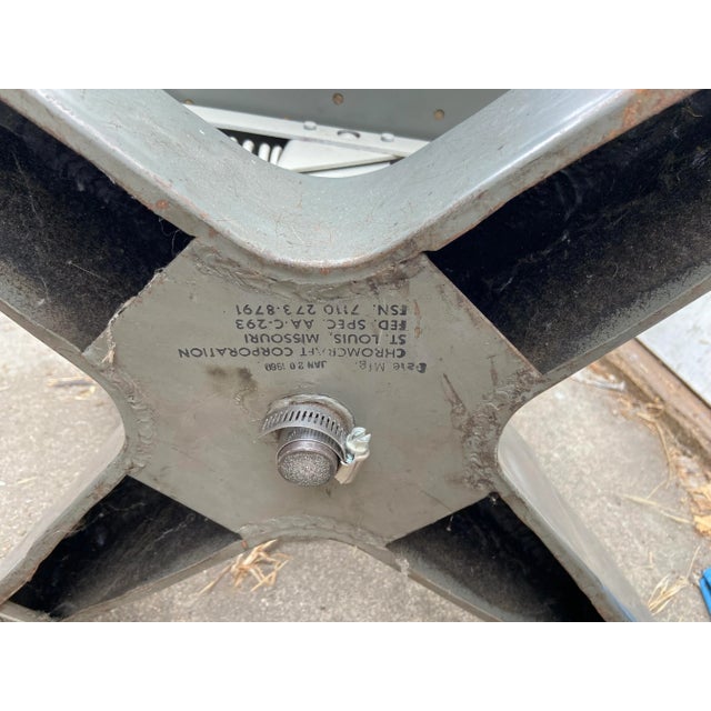 Emeco Vintage Mid Century Modern Emeco Corp Industrial Tanker Rolling/Swivel Office Desk Chair For Sale - Image 4 of 12