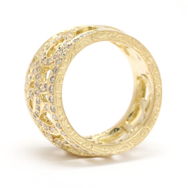 Early 21st Century 1ctw Diamond Filigree Wide Band, 18k Yellow Gold, Ring Size 5.5 For Sale - Image 5 of 6