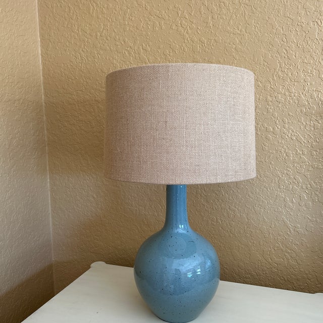 Transitional Regina Andrew Fluted Ceramic Table Lamps - a Pair For Sale - Image 3 of 12