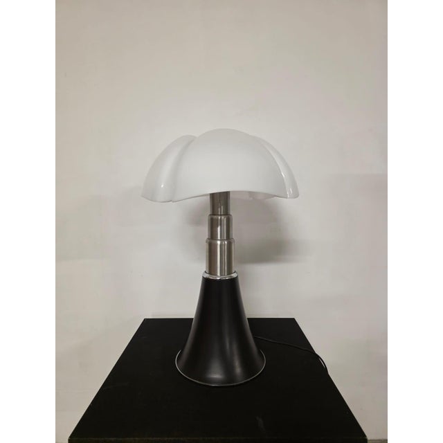 Metal Bat Lamp by Gae Aulenti for Martinelli Luce, 1970s For Sale - Image 7 of 18