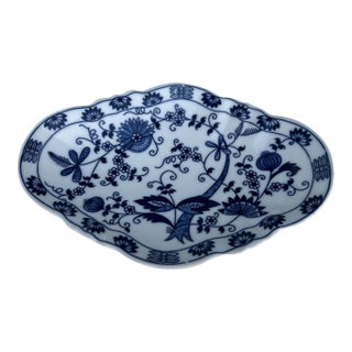 Vintage Footed Blue Onion Bowl Blue and White Diamond Shape Bowl Signed For Sale