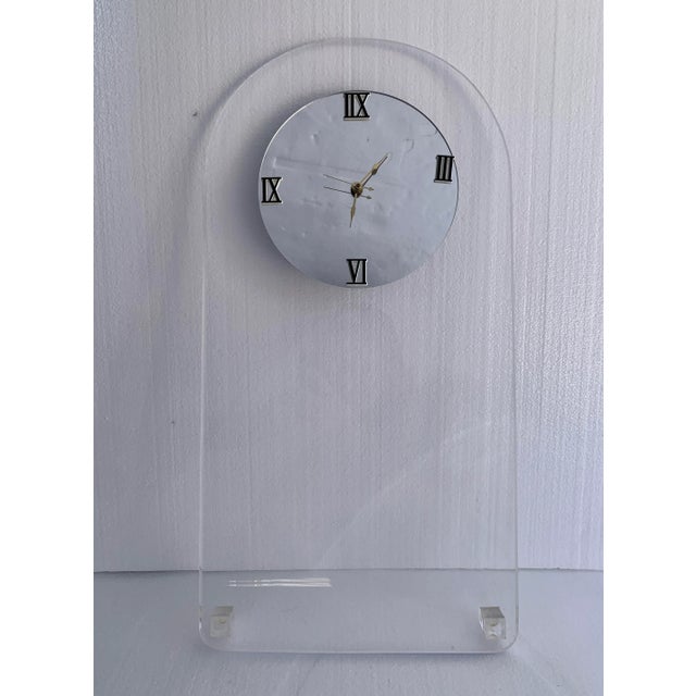 1970s Mid-Century Modern Lucite Wall Clock For Sale - Image 9 of 9
