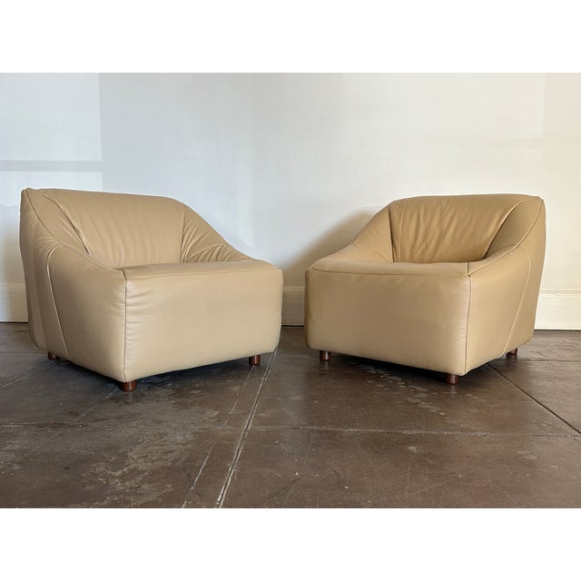 Vintage 1980's Post Modern Leather Lounge Chairs For Sale - Image 4 of 12