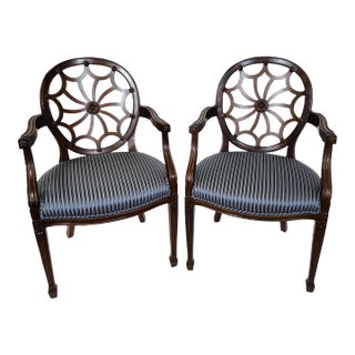 Late 20th Century Pair of Vintage Hepplewhite Style Wheelback Armchairs For Sale