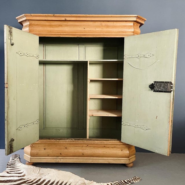 Frankfurter Wave Cabinet For Sale - Image 4 of 11