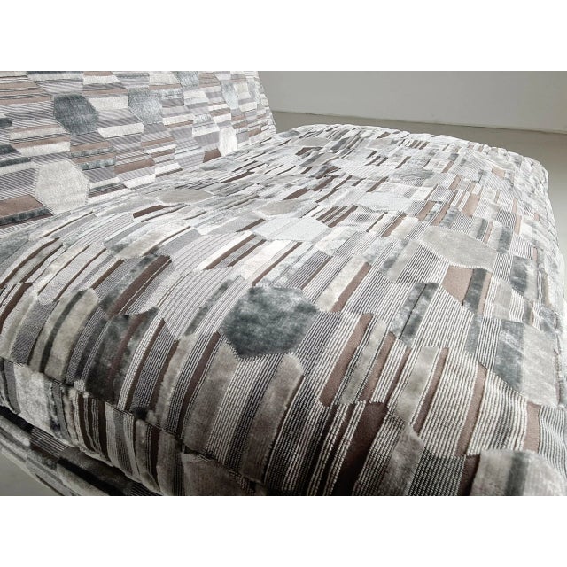 Gray Fabric and Fiberglass Comfort Armchair by T. Ammannati & G.P. Vitelli, Italy, 1970s For Sale - Image 8 of 9