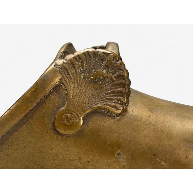 Edo Period, Bronze Japanese Samurai Stirrups, Japan, 18th C. For Sale In New York - Image 6 of 12