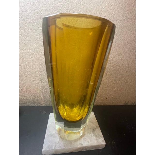 Gustavian (Swedish) Signed Goran Warff for Kosta Boda Sweden 10” Long Faceted Sommerso Vase For Sale - Image 3 of 7