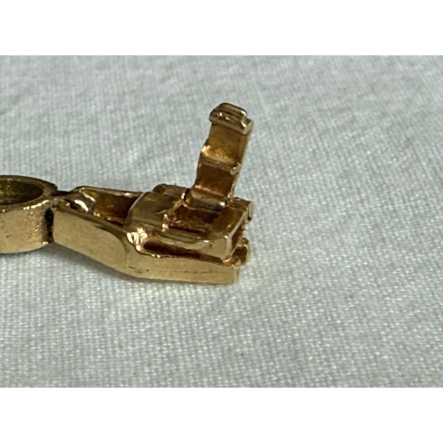 Vintage Michael Anthony 14k Yellow Gold Emerald Diamond Bar Link Tennis Bracelet For Sale - Image 12 of 17