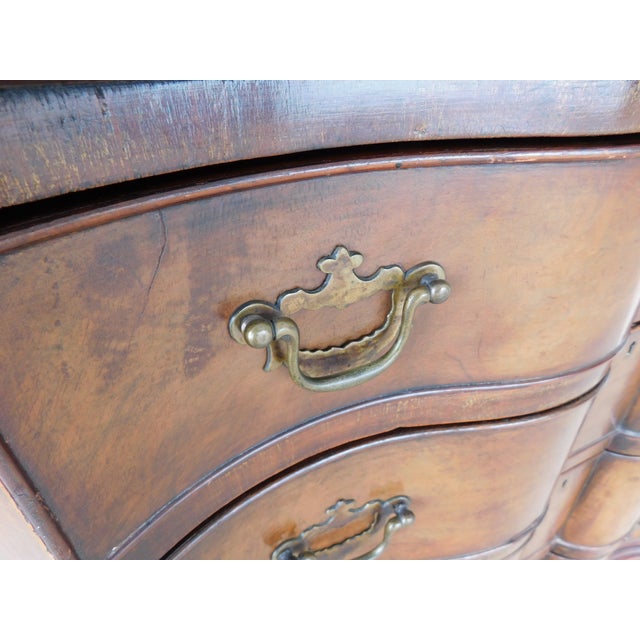 Antique George I Style Double Serpentine Front Burl Walnut Chest 33.25"w For Sale In Philadelphia - Image 6 of 12