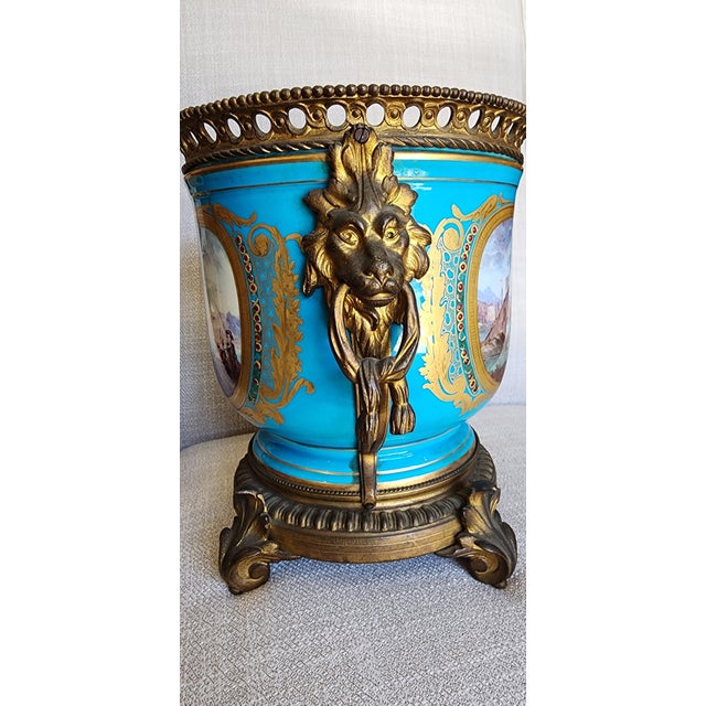 Antique Louis XVI French Porcelain Cache Pot For Sale - Image 11 of 12
