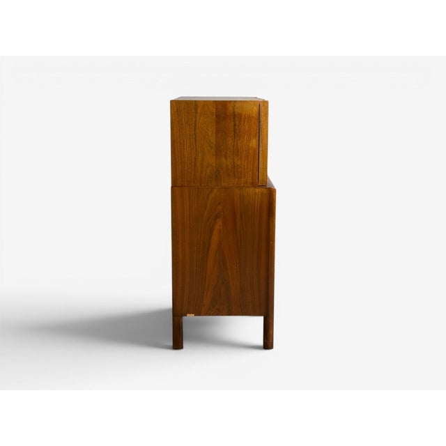 Edmond J. Spence, Sculptural Highboy, Walnut, Sweden, 1950s For Sale - Image 11 of 14