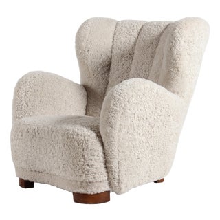 Large Art Deco Danish Lounge Chair in Sheepskin in the style of Fritz Hansen, 1930s For Sale