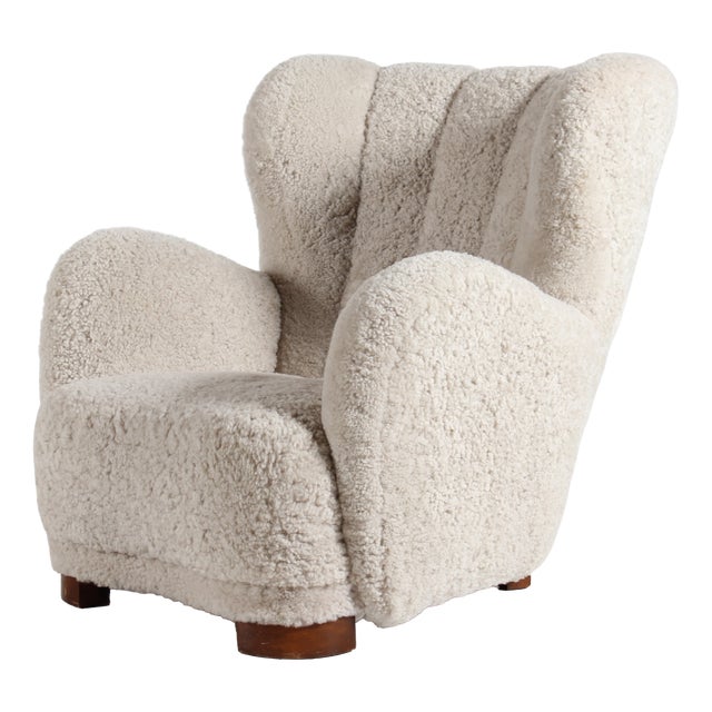 Large Art Deco Danish Lounge Chair in Sheepskin in the style of Fritz Hansen, 1930s For Sale