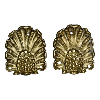 Vintage Pair of Brass Shell Motif Ormolu For Sale