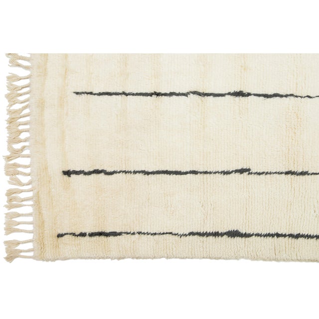 Textile Modern Geometric Moroccan Style Wool Rug in Ivory For Sale - Image 7 of 9