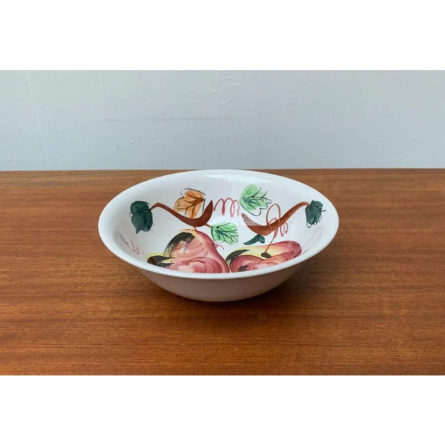 Vintage Ceramic Bowl with Handpainted Floral Decor from S.S. Crown, Japan, in Very Good conditions. Designed 1970 to 1979...