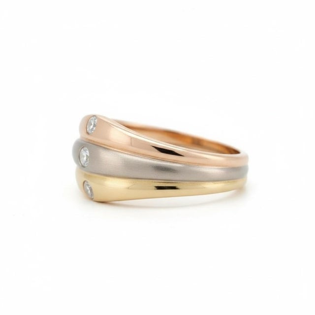 Contemporary Cartier Three-Tone Gold Ring - 18k Trinity Style With 3 Diamonds, Size 5.75 For Sale - Image 3 of 6