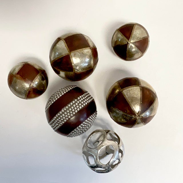 Hollywood Regency 1980s Vintage Boho Chic Arts & Crafts Decorative Balls, Wood and Metal - Set of 6 For Sale - Image 3 of 11