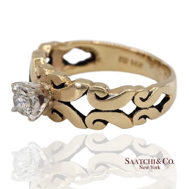 Contemporary 0.13 Ct Natural Diamond 14k Yellow Gold Openwork Scroll Design Ring, Size 5 For Sale - Image 3 of 13