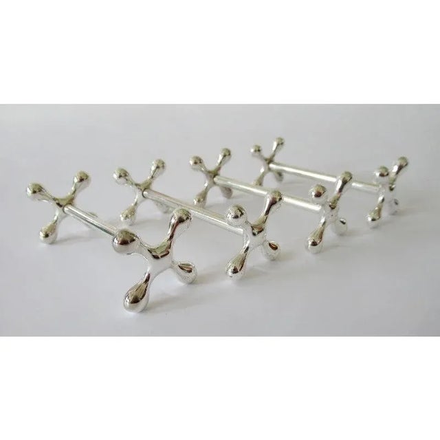 Vintage C.1960's French X-Mitered Silver Plate Knife Rests - 4 Pieces (3 Sets of 4 Available) For Sale - Image 10 of 10