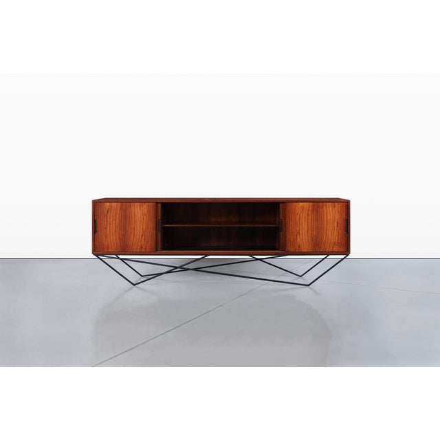 Danish Brazilian Rosewood Credenza on Architectural Base by Knud Nielsen For Sale In Los Angeles - Image 6 of 15