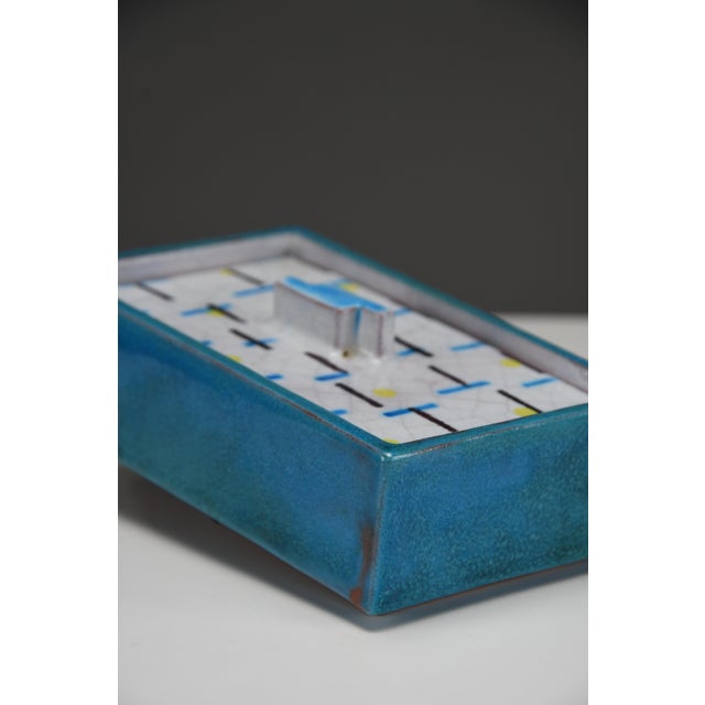 Bauhaus Ceramic Zuckerdose Box by Uffrecht & Co., Neuhaldensleben, 1930, in Good conditions. Designed 1920 to 1949 I have...