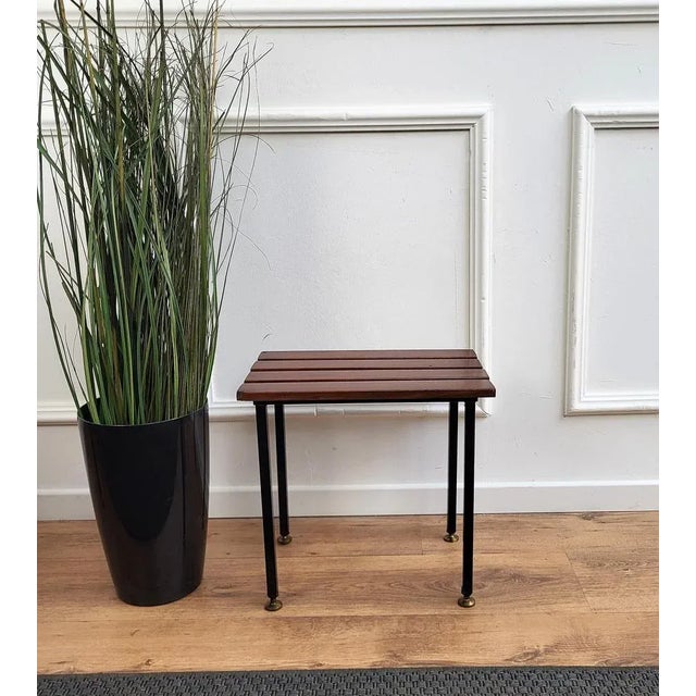 1970s Mid-Century Modern Italian Metal Base Brass Feet Wooden Slat Stool, 1970s For Sale - Image 5 of 7