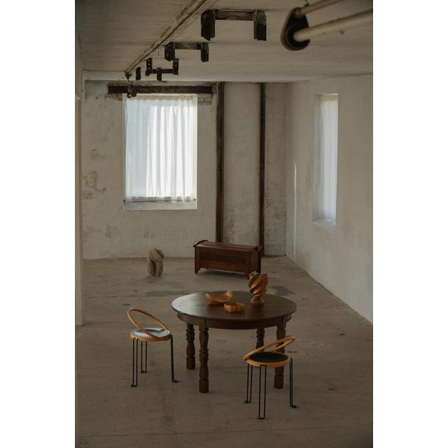 Mid-Century Danish Modern Round Extendable Dining Table in Oak by Henning Kjærnulf, 1960s For Sale - Image 3 of 18