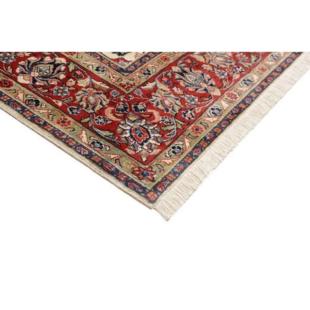 Middle Eastern Hand-Knotted Sarough Rug For Sale - Image 5 of 11