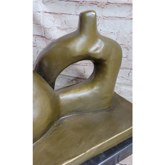 Henry Moore Abstract Henry Moore Bronze Metal Statue Sculpture Figure Decor on Marble Base For Sale - Image 4 of 10