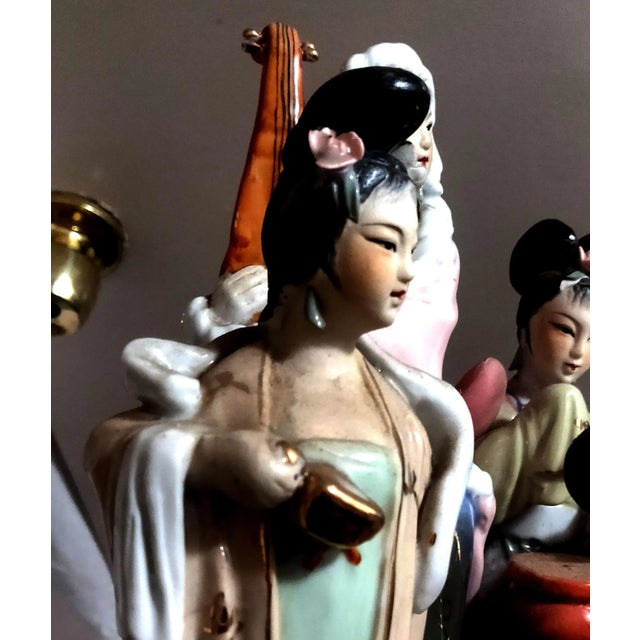 1920's Japanese Hand Painted Porcelain Figurine Geisha Musicians For Sale In Palm Springs - Image 6 of 10