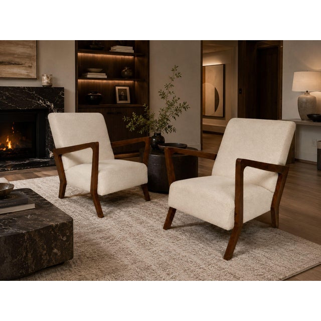 Vintage Italian Armchairs in White Bouclè, 1960, Set of 2, in Very Good conditions. Designed 1960 to 1969