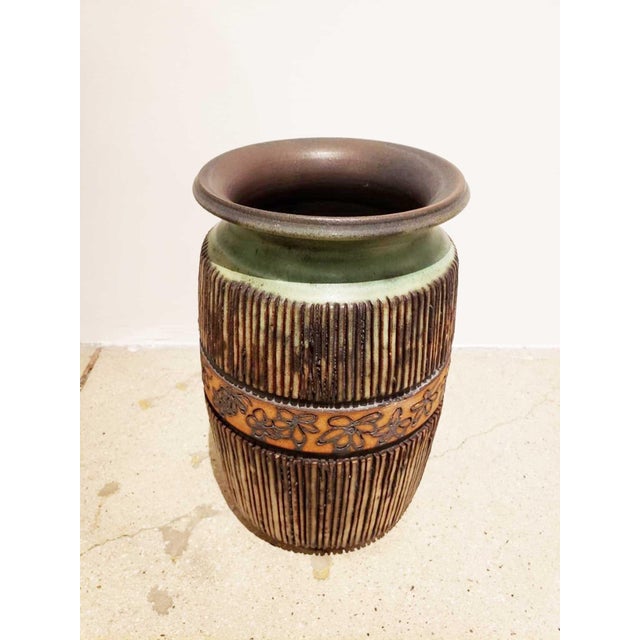 Mid-Century Modern Andrew Bergloff (1929 - 2015) Signed Ceramic Vase For Sale - Image 3 of 8