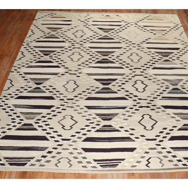 Mid 20th Century Modern Room Size Turkish Kilim For Sale - Image 17 of 18
