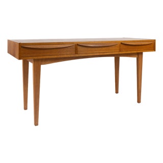 Vintage Type 602 Desk in Oak by F. Ehrlich for DW Hellerau, 1960s For Sale