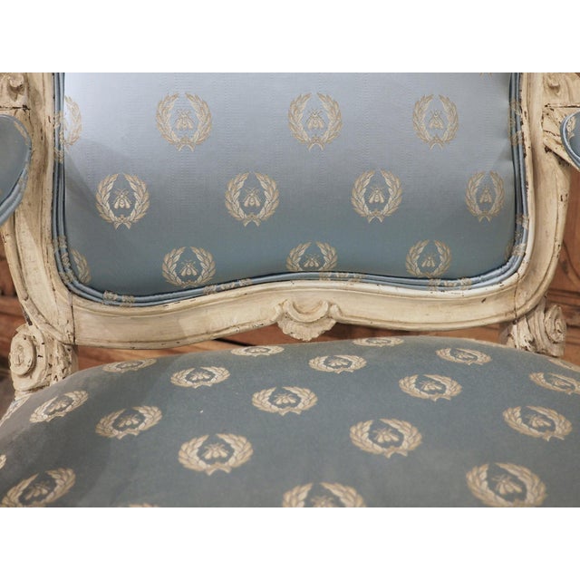 18th Century French Painted Louis XV Fauteuil À La Reine Armchair With Blue Silk For Sale - Image 9 of 18