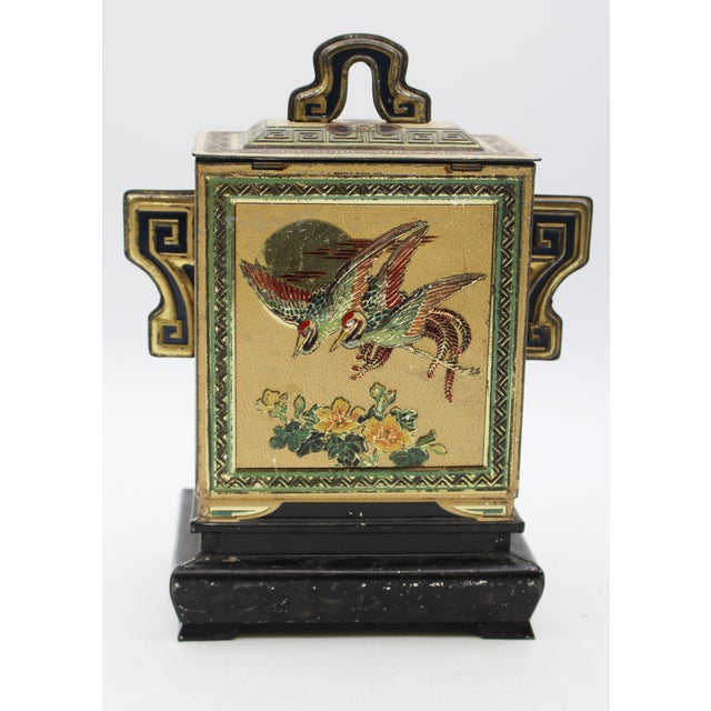 Chinoiserie 1920 English Huntley & Palmers Chinoiserie Jar on Stand Biscuit Tin Box For Sale - Image 3 of 6
