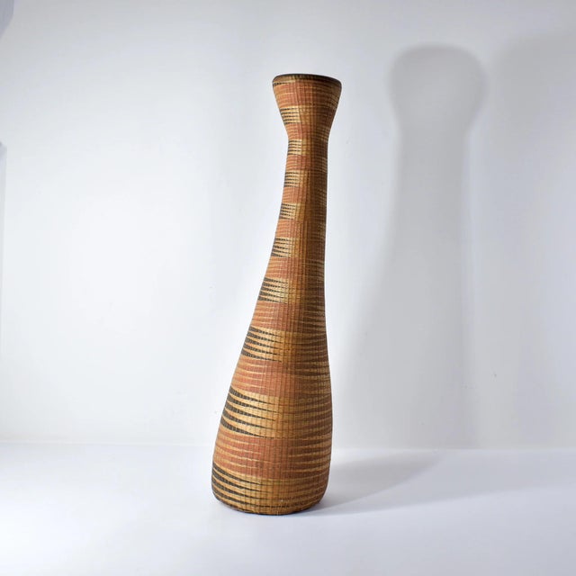 Early 20th Century Tutsi Wedding Basket Vase Rwanda 31 inch For Sale - Image 4 of 13