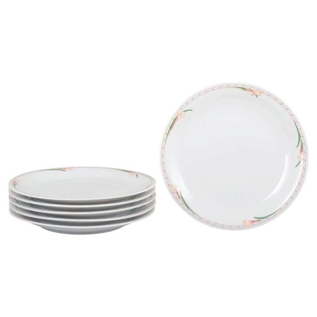 1980s Fleur Pattern Dinner Plates in Porcelain, Rörstrand, Sweden, 1980s, Set of 6 For Sale - Image 5 of 5