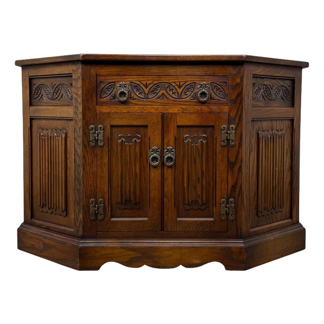 Antique Linenfold Panelled Cabinet in Oak, 1900s For Sale