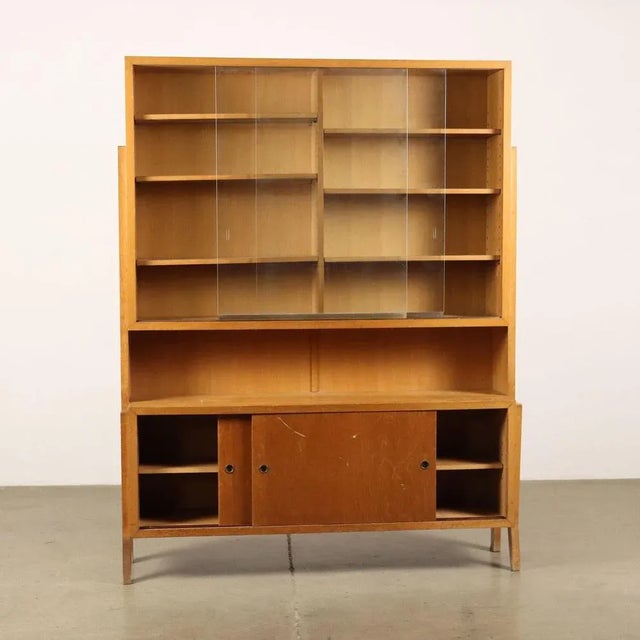 Brown Vintage Italian Bookcase in Oak Veneer, 1950s For Sale - Image 8 of 8