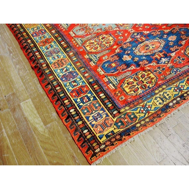 1900 - 1909 19th Century Caucasian Soumak Carpet ( 5' x 8'3" - 153 x 252 ) For Sale - Image 5 of 5