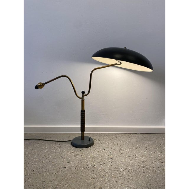 A table lamp / table lamp * extravagant 50s design * The asymmetrically curved brass rods give this lamp their striking...