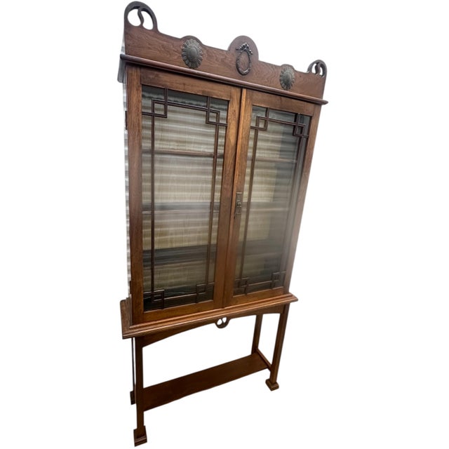 1900-1909 Edwardian William and Mary Chest on Legs China Hutch Cabinet Vitrine English European Antique Glass Doors Wood Display Vitrine For Sale - Image 16 of 18