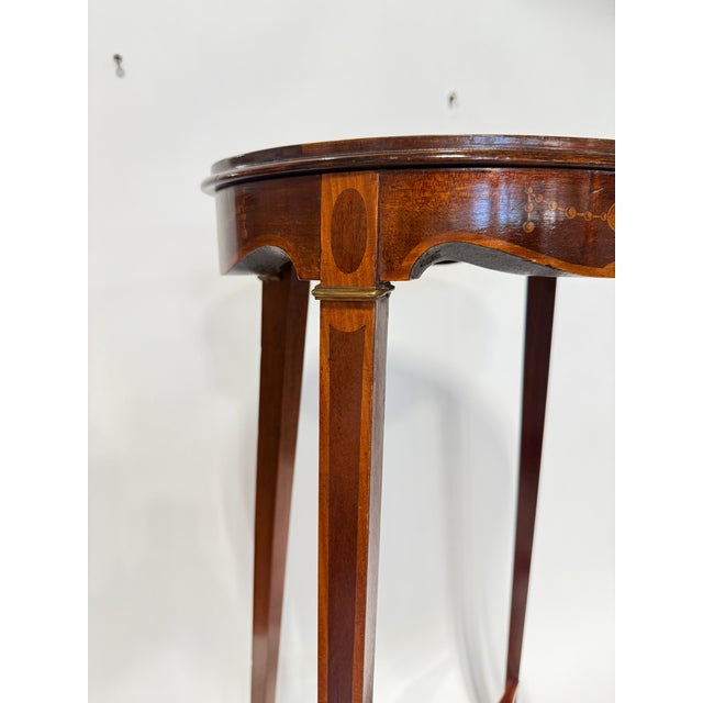 Early 20th Century Fine Quality Edwardian Inlaid Oval Tea Table With Pull Slide Shelf For Sale - Image 5 of 8