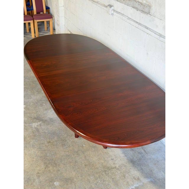 1970s Extendable Rosewood Oval Dining Table Cross Pedestal Mid-Century Modern 1970s For Sale - Image 5 of 11
