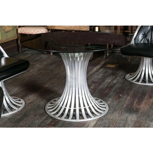 Black 1960s Vintage Russell Woodard Round Table Set- 5 Pieces For Sale - Image 8 of 11