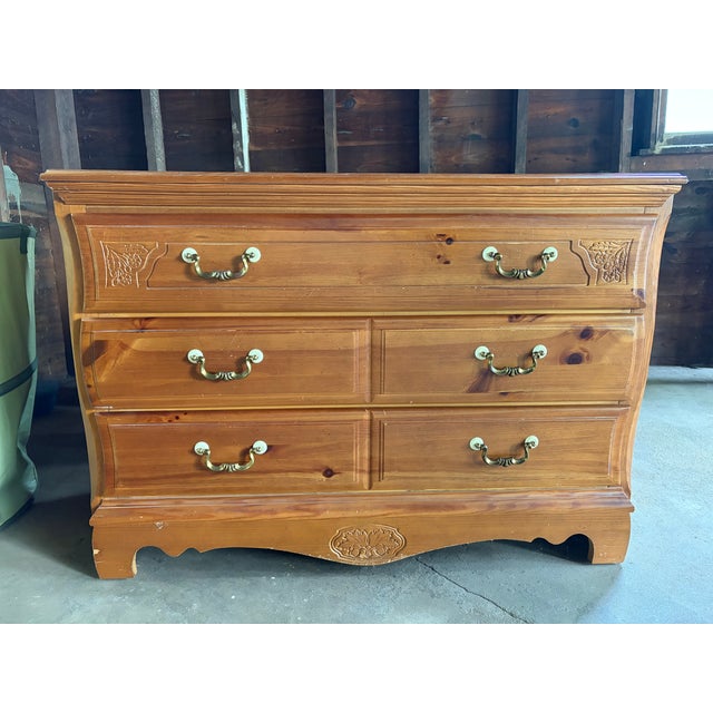 Vintage Three Drawer Dresser For Sale In New York - Image 6 of 6